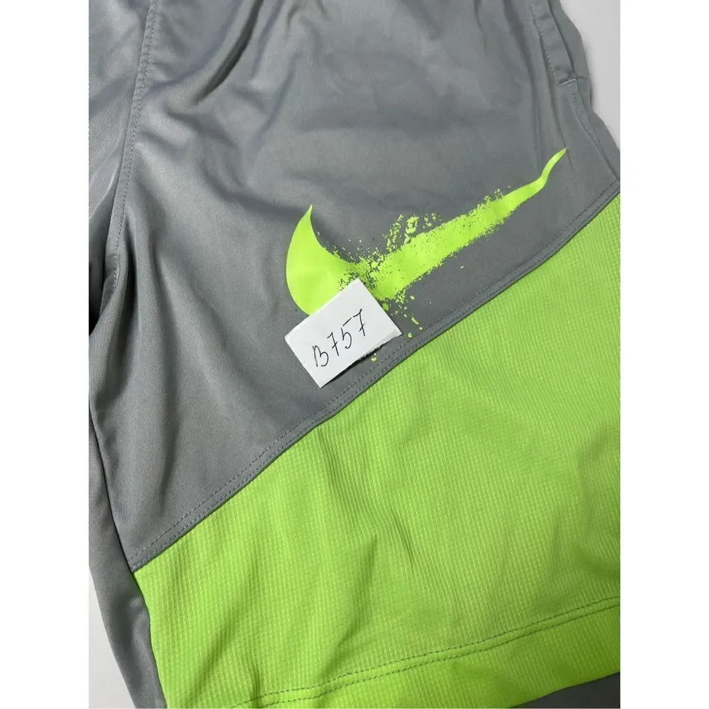 Nike boy graphic